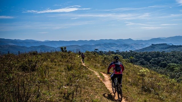cycling-g1de0c2134_640